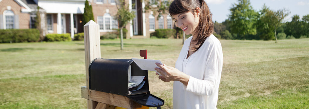 Why are market update postcards in every real estate agent’s arsenal?